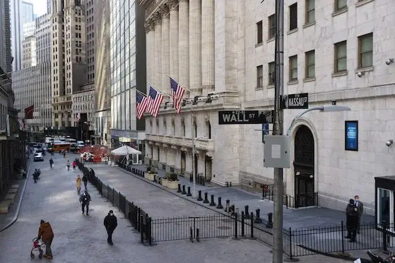 Bourse: Wall Street termine sur un sévère repli